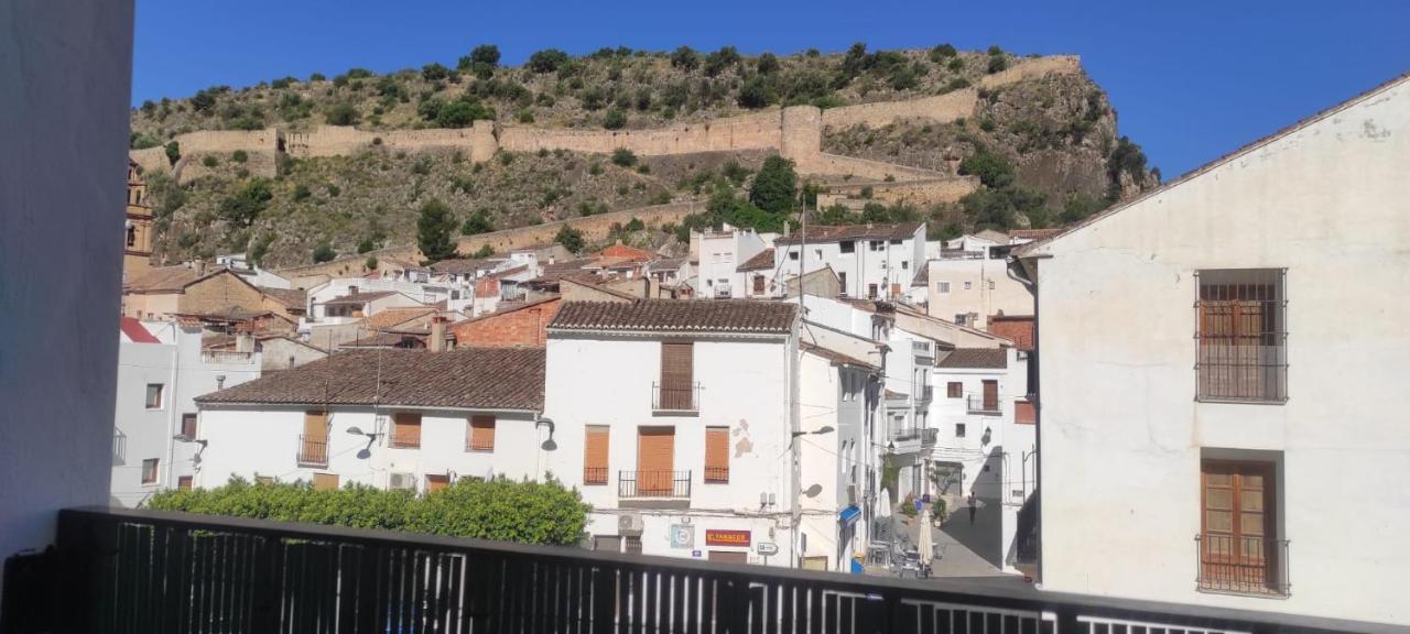 Ferienwohnung Muy Centrico La Plaza Chulilla Exterior foto